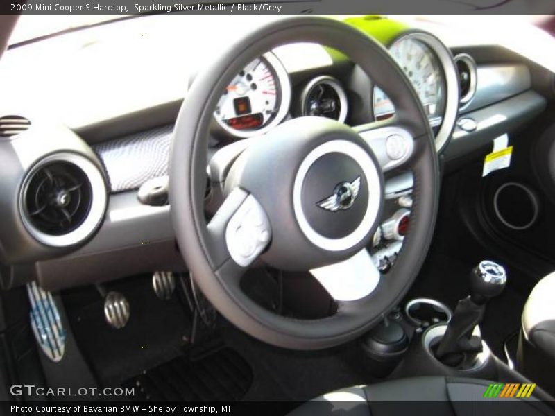 Sparkling Silver Metallic / Black/Grey 2009 Mini Cooper S Hardtop