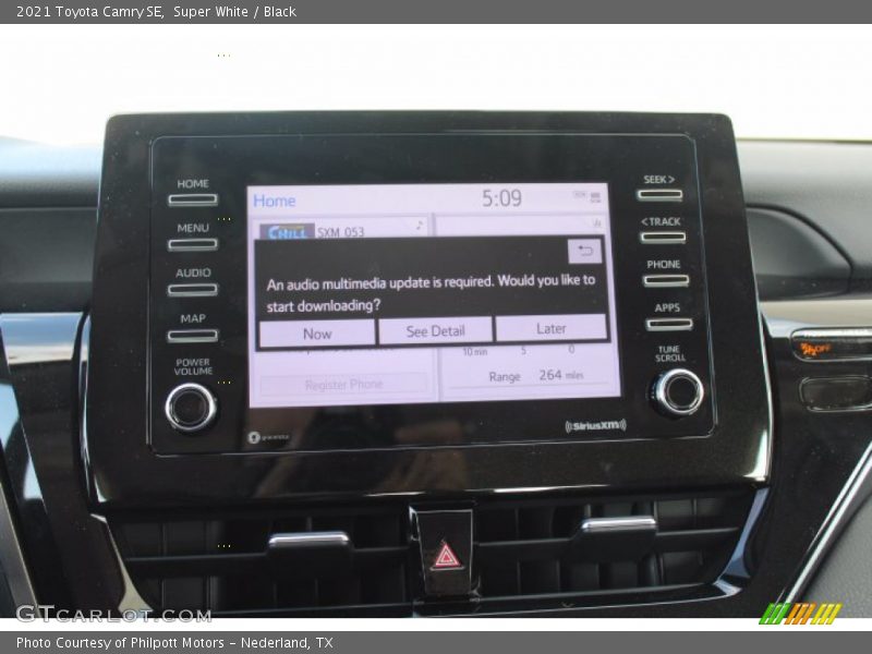 Super White / Black 2021 Toyota Camry SE