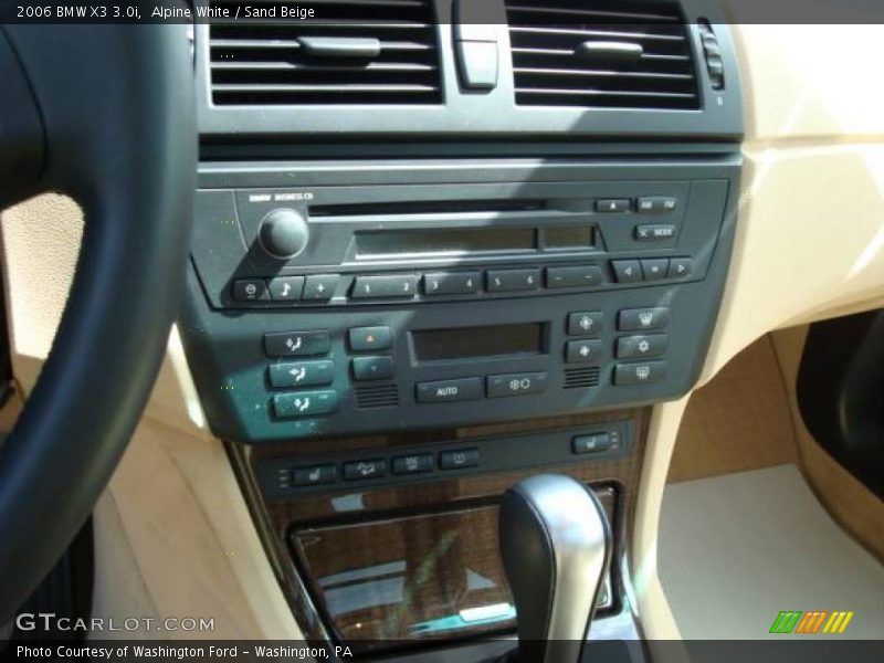 Alpine White / Sand Beige 2006 BMW X3 3.0i
