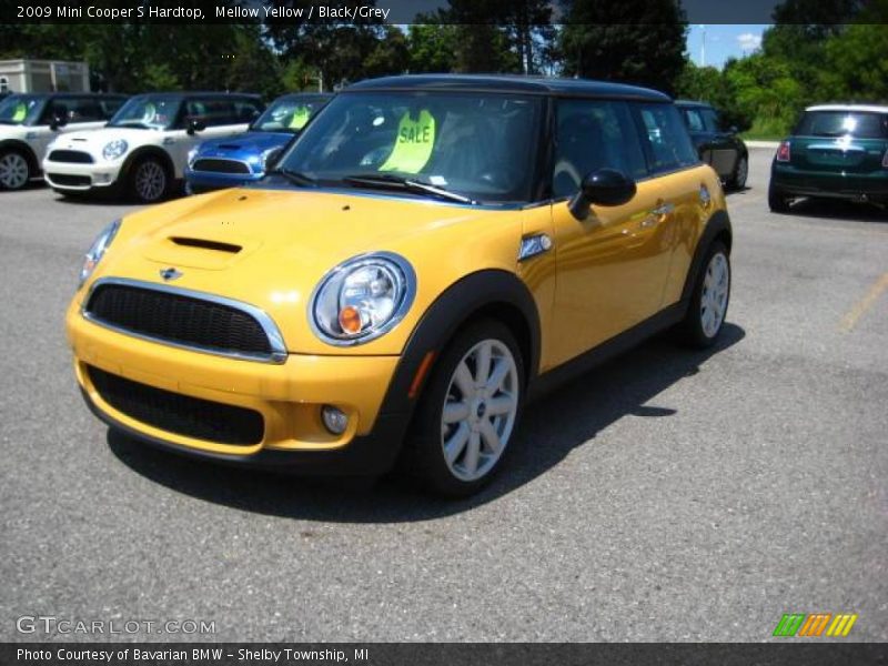 Mellow Yellow / Black/Grey 2009 Mini Cooper S Hardtop