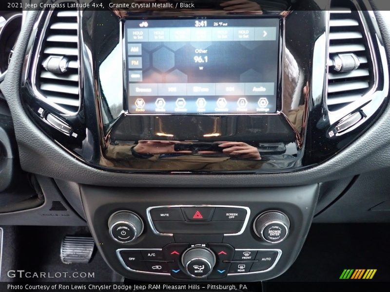 Granite Crystal Metallic / Black 2021 Jeep Compass Latitude 4x4