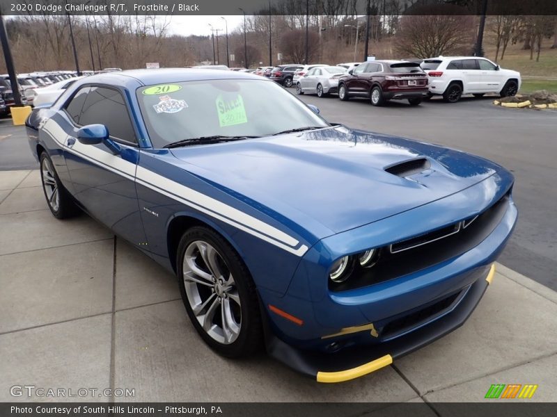 Front 3/4 View of 2020 Challenger R/T