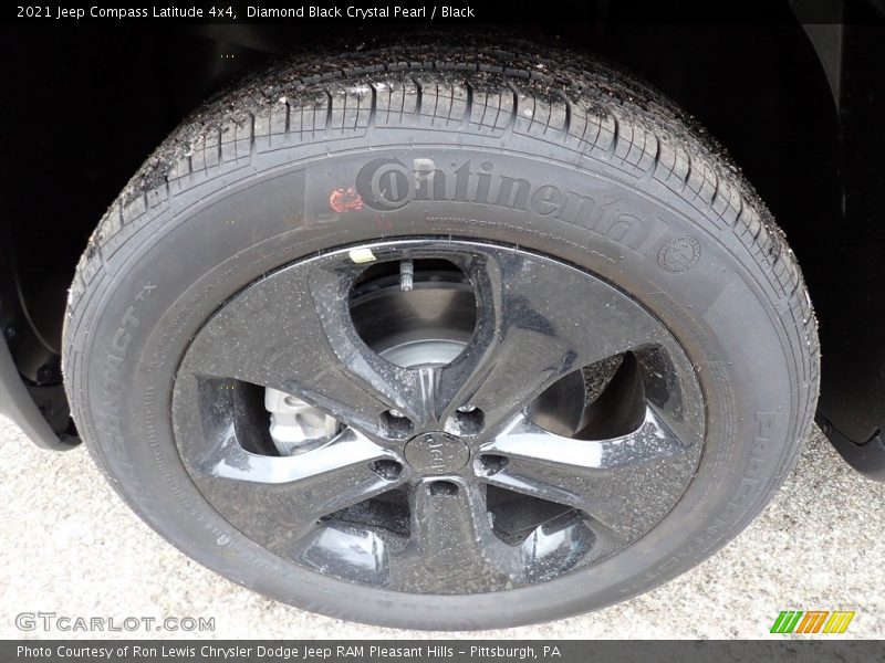 Diamond Black Crystal Pearl / Black 2021 Jeep Compass Latitude 4x4