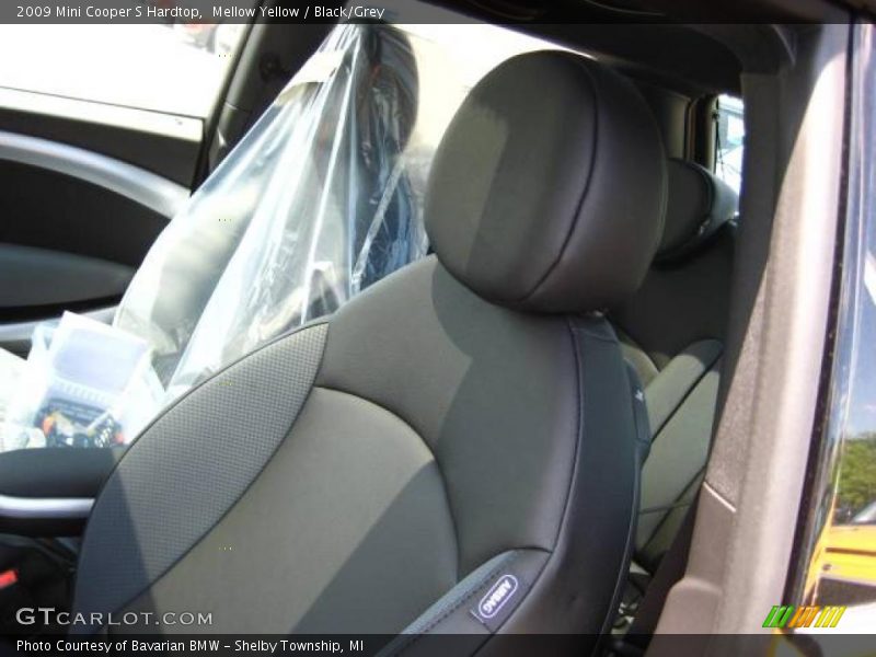 Mellow Yellow / Black/Grey 2009 Mini Cooper S Hardtop