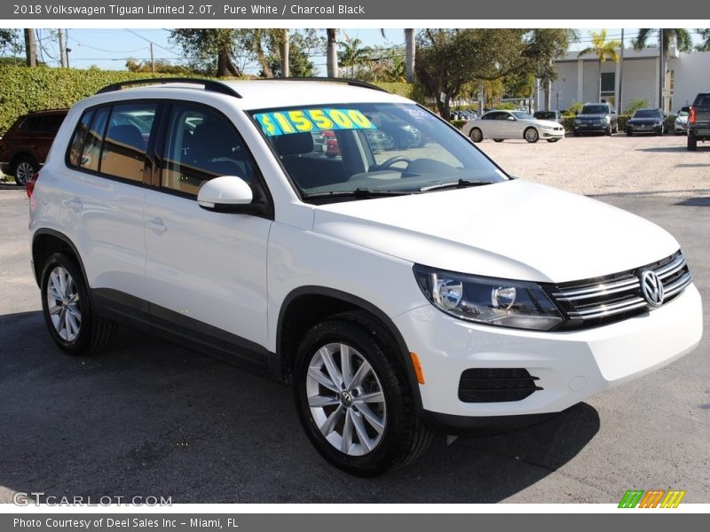 Front 3/4 View of 2018 Tiguan Limited 2.0T