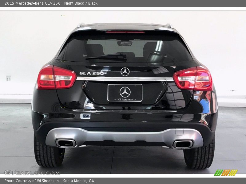 Night Black / Black 2019 Mercedes-Benz GLA 250