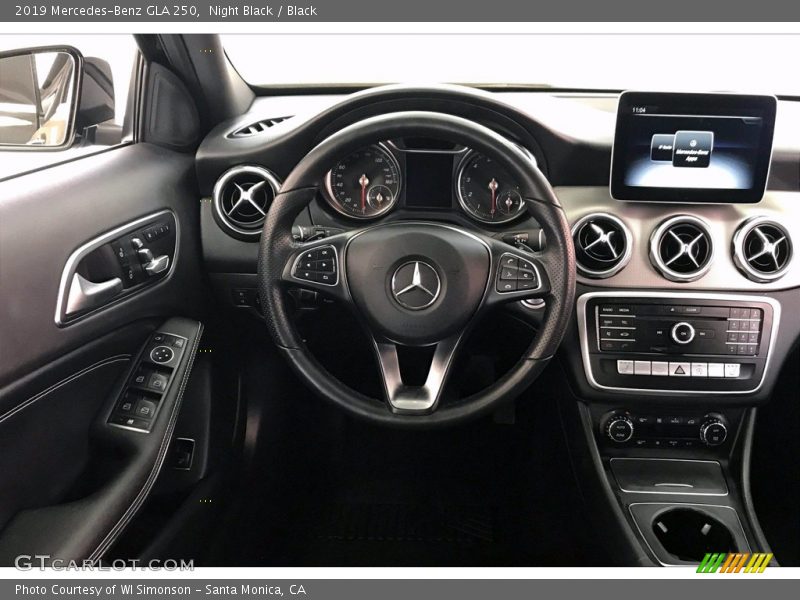 Night Black / Black 2019 Mercedes-Benz GLA 250