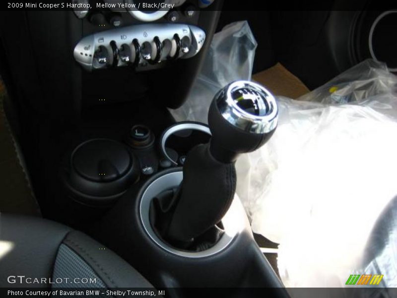Mellow Yellow / Black/Grey 2009 Mini Cooper S Hardtop