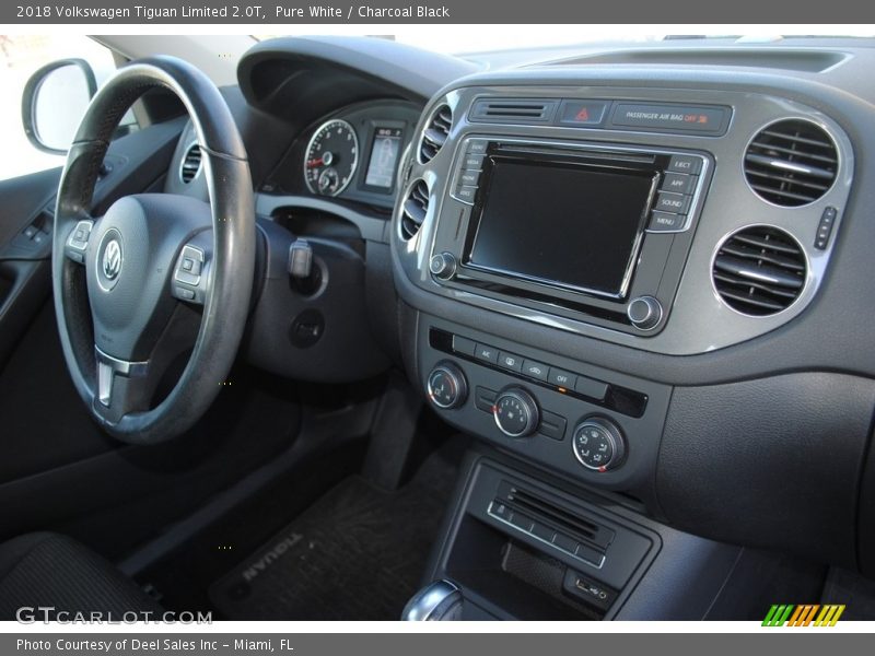 Controls of 2018 Tiguan Limited 2.0T