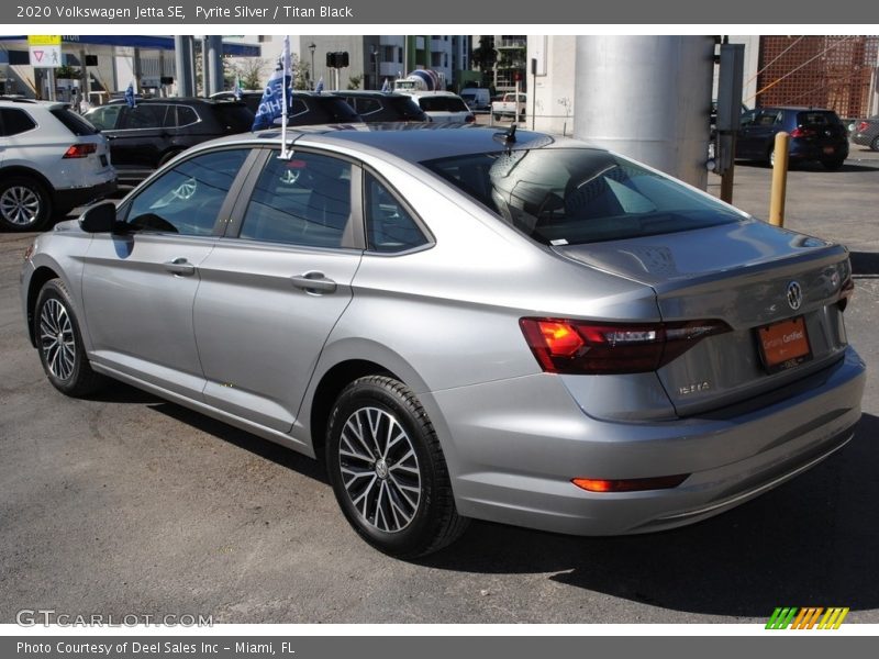 Pyrite Silver / Titan Black 2020 Volkswagen Jetta SE