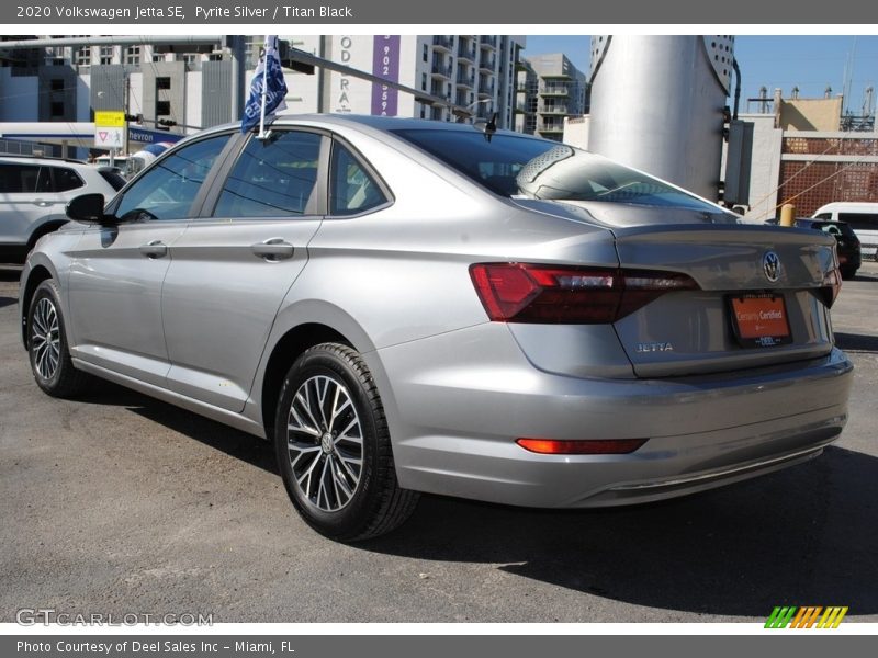 Pyrite Silver / Titan Black 2020 Volkswagen Jetta SE