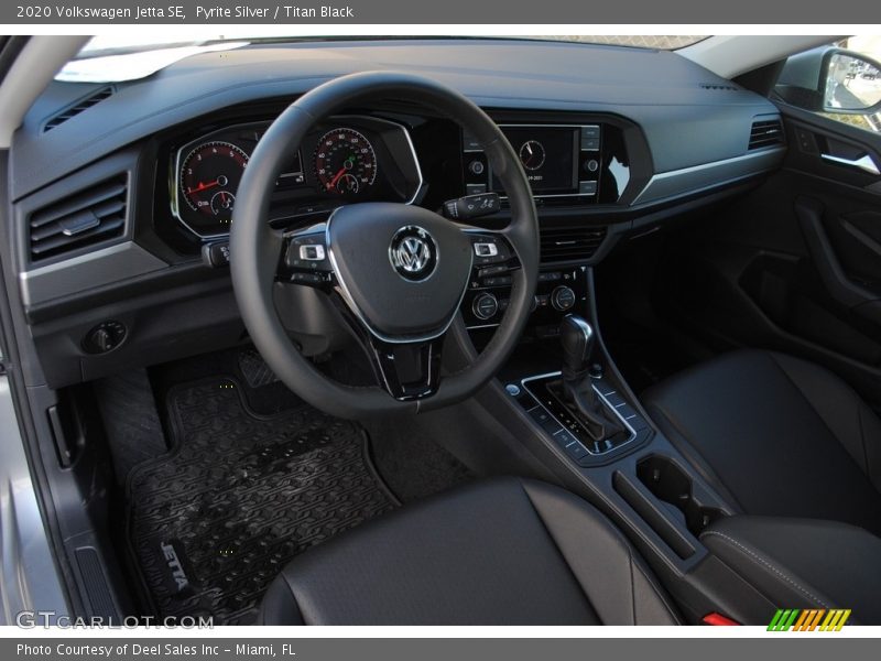 Pyrite Silver / Titan Black 2020 Volkswagen Jetta SE