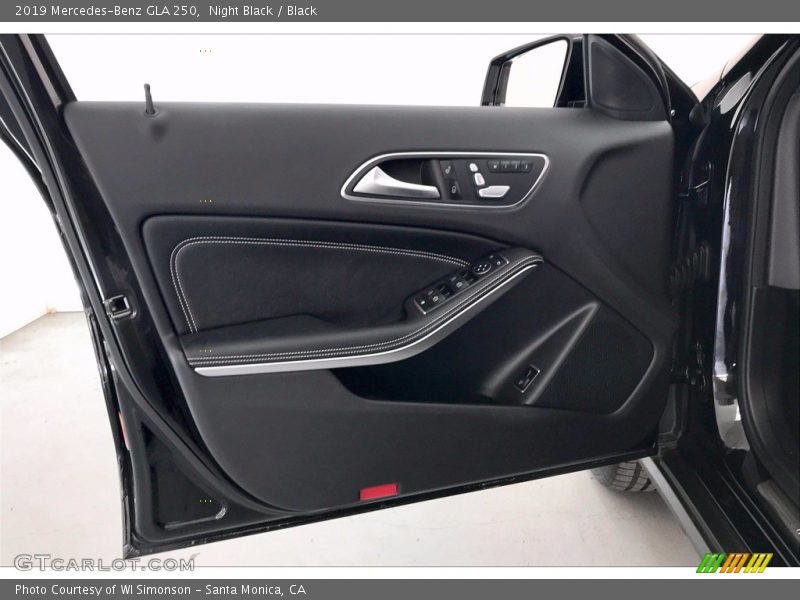 Night Black / Black 2019 Mercedes-Benz GLA 250