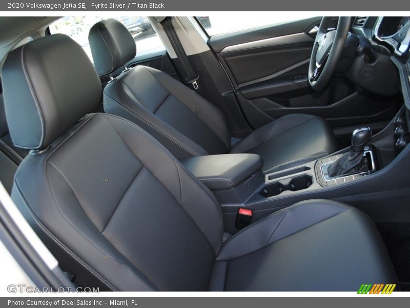 Pyrite Silver / Titan Black 2020 Volkswagen Jetta SE