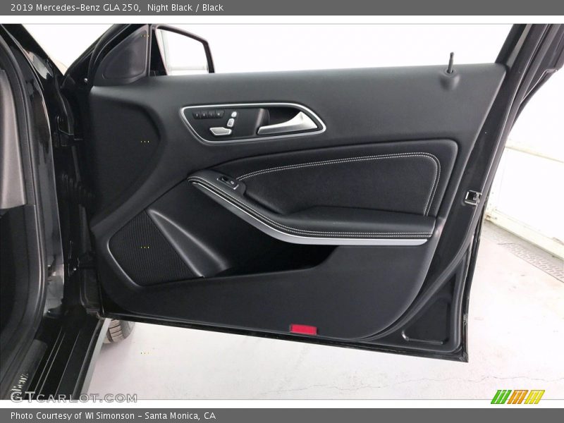 Night Black / Black 2019 Mercedes-Benz GLA 250