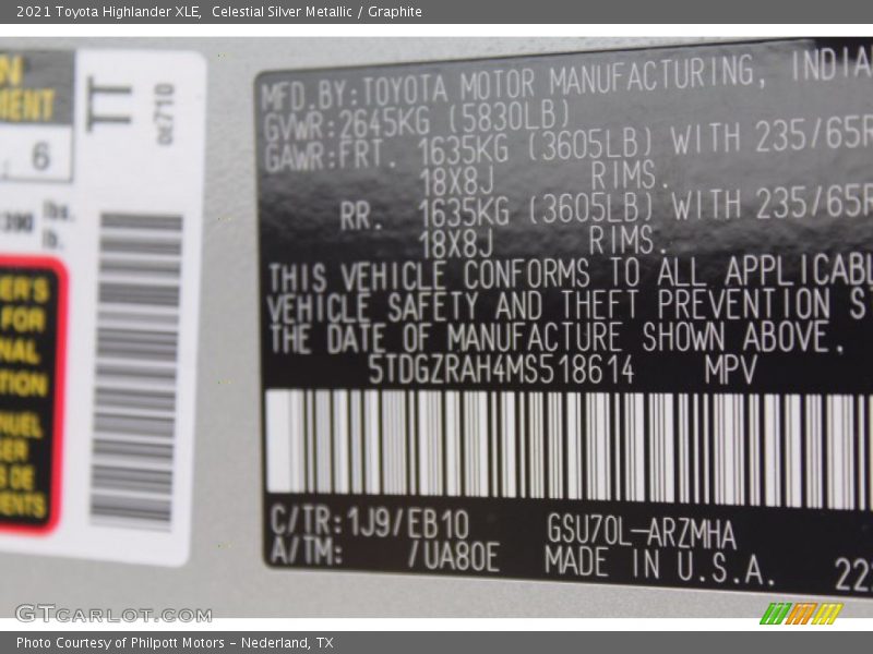 Celestial Silver Metallic / Graphite 2021 Toyota Highlander XLE