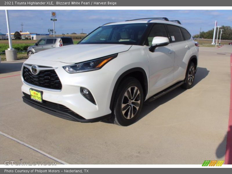 Blizzard White Pearl / Harvest Beige 2021 Toyota Highlander XLE