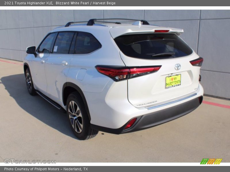 Blizzard White Pearl / Harvest Beige 2021 Toyota Highlander XLE