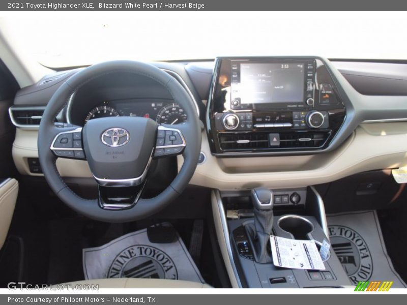 Blizzard White Pearl / Harvest Beige 2021 Toyota Highlander XLE