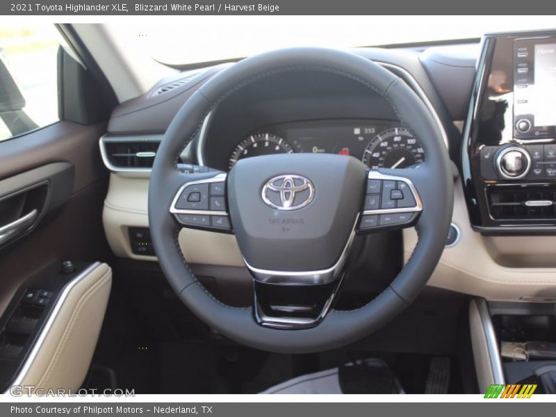 Blizzard White Pearl / Harvest Beige 2021 Toyota Highlander XLE