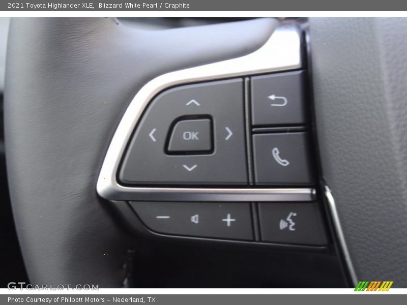 Blizzard White Pearl / Graphite 2021 Toyota Highlander XLE