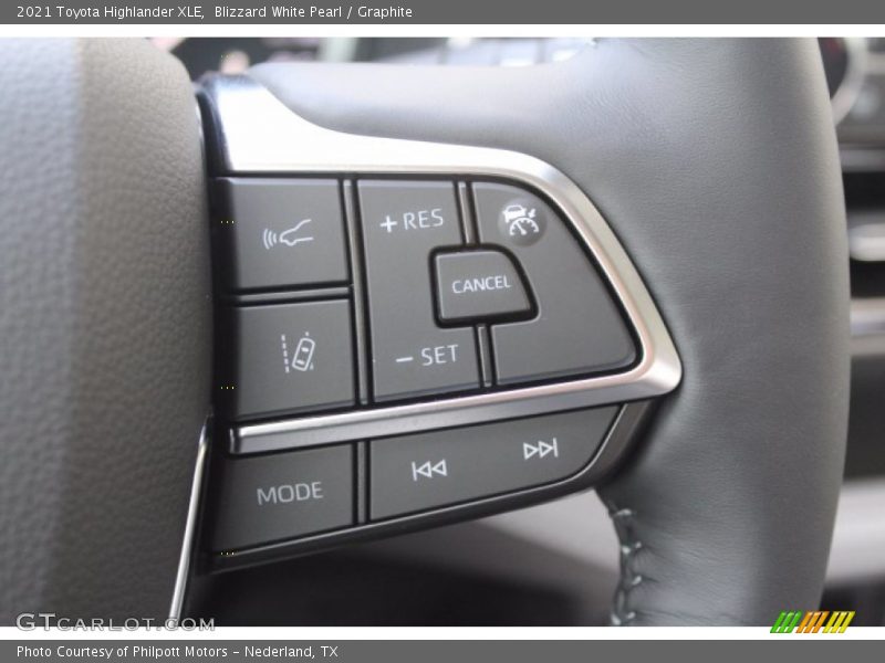 Blizzard White Pearl / Graphite 2021 Toyota Highlander XLE