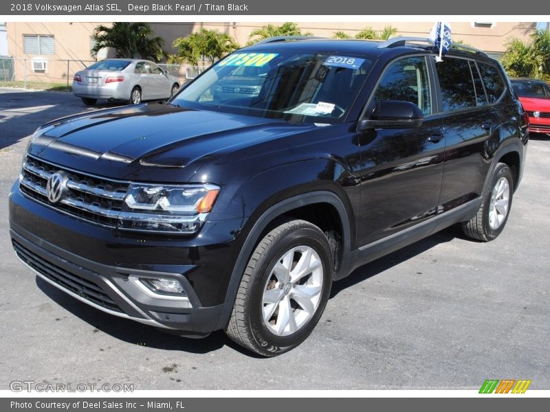 Deep Black Pearl / Titan Black 2018 Volkswagen Atlas SEL