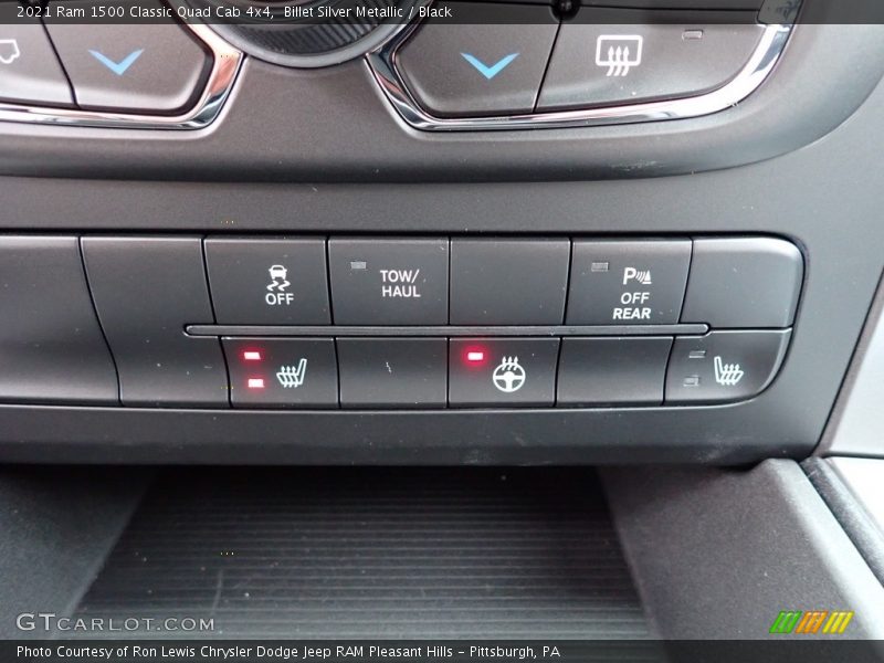 Billet Silver Metallic / Black 2021 Ram 1500 Classic Quad Cab 4x4