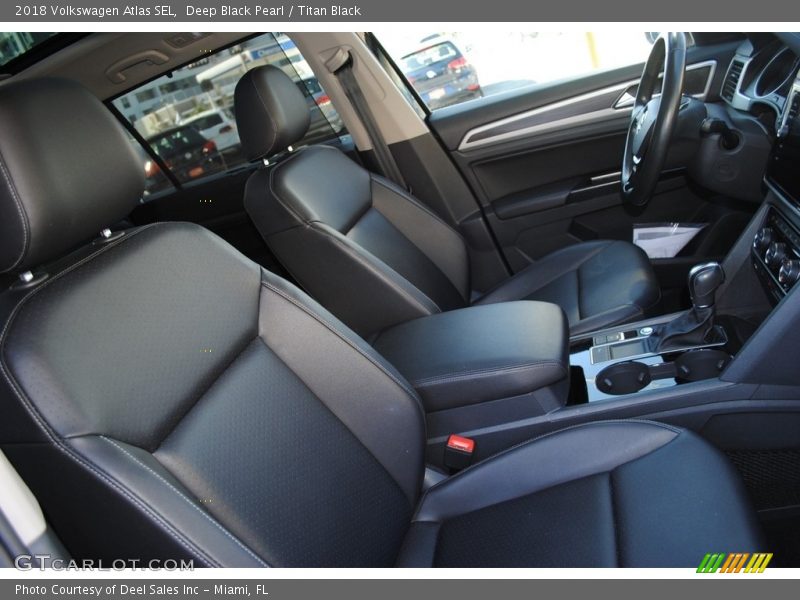 Deep Black Pearl / Titan Black 2018 Volkswagen Atlas SEL