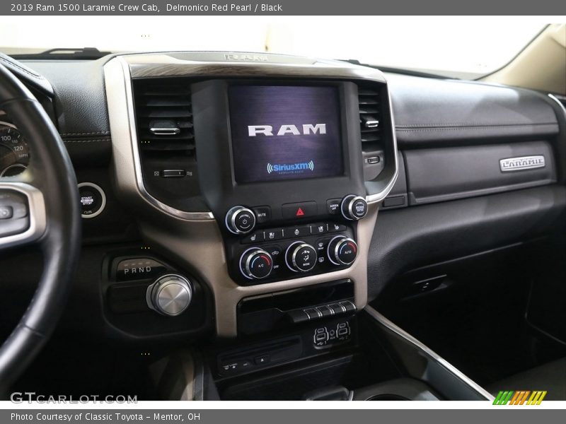 Delmonico Red Pearl / Black 2019 Ram 1500 Laramie Crew Cab