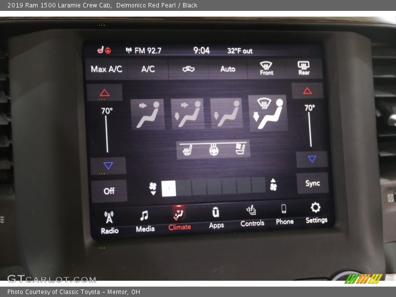 Delmonico Red Pearl / Black 2019 Ram 1500 Laramie Crew Cab