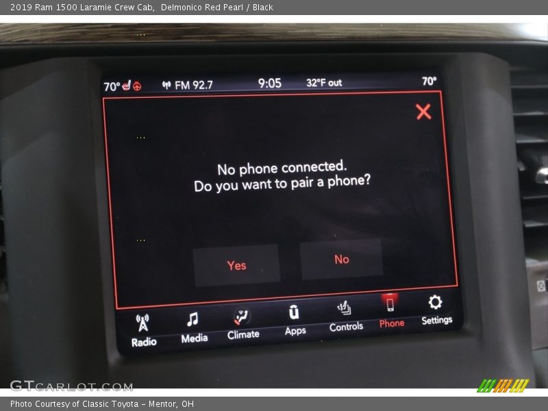 Delmonico Red Pearl / Black 2019 Ram 1500 Laramie Crew Cab