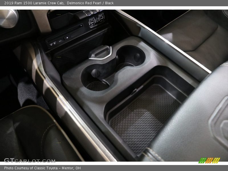 Delmonico Red Pearl / Black 2019 Ram 1500 Laramie Crew Cab