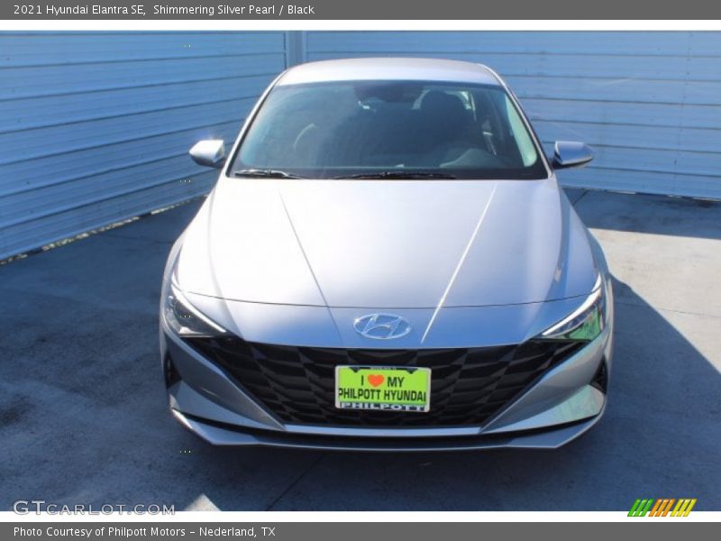 Shimmering Silver Pearl / Black 2021 Hyundai Elantra SE