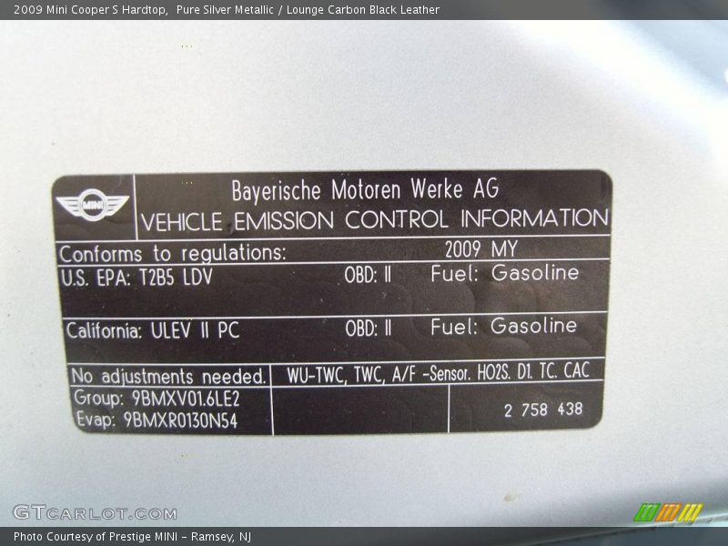 Pure Silver Metallic / Lounge Carbon Black Leather 2009 Mini Cooper S Hardtop