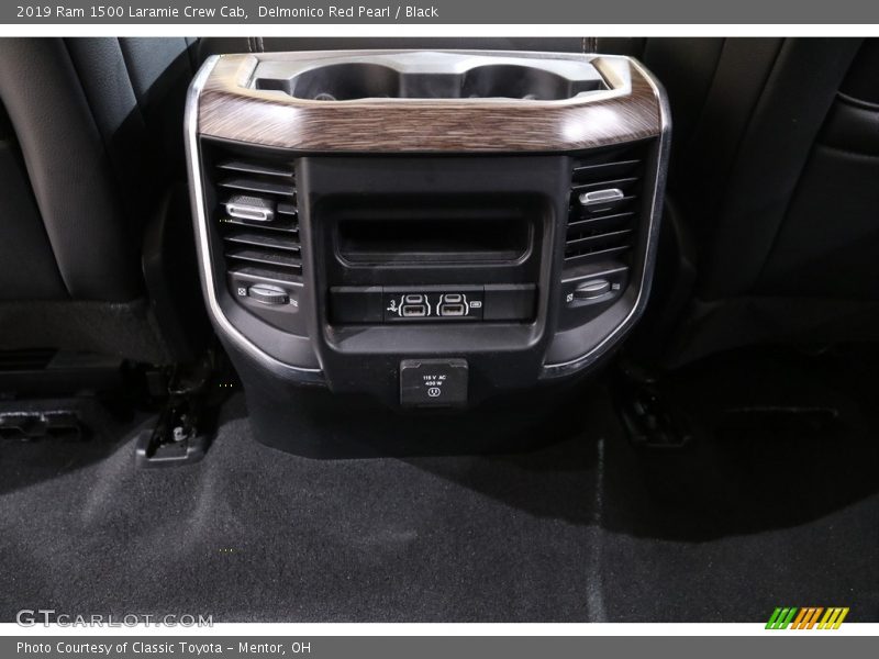 Delmonico Red Pearl / Black 2019 Ram 1500 Laramie Crew Cab