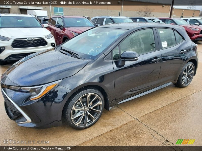 Midnight Black Metallic / Moonstone 2021 Toyota Corolla Hatchback XSE