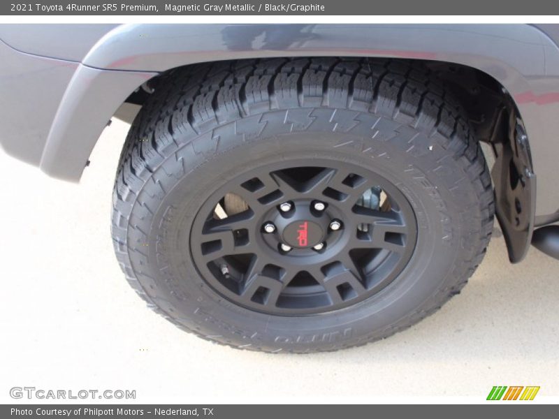 Magnetic Gray Metallic / Black/Graphite 2021 Toyota 4Runner SR5 Premium