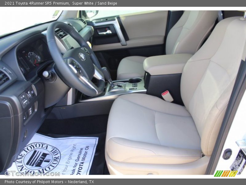 Super White / Sand Beige 2021 Toyota 4Runner SR5 Premium