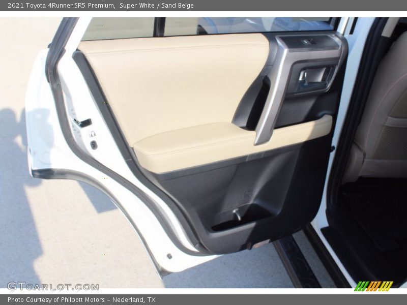 Super White / Sand Beige 2021 Toyota 4Runner SR5 Premium
