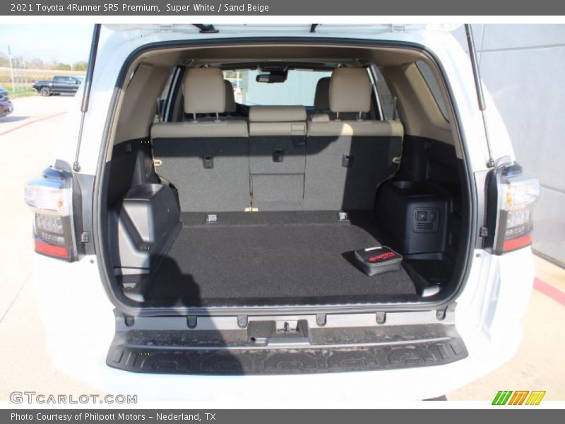 Super White / Sand Beige 2021 Toyota 4Runner SR5 Premium