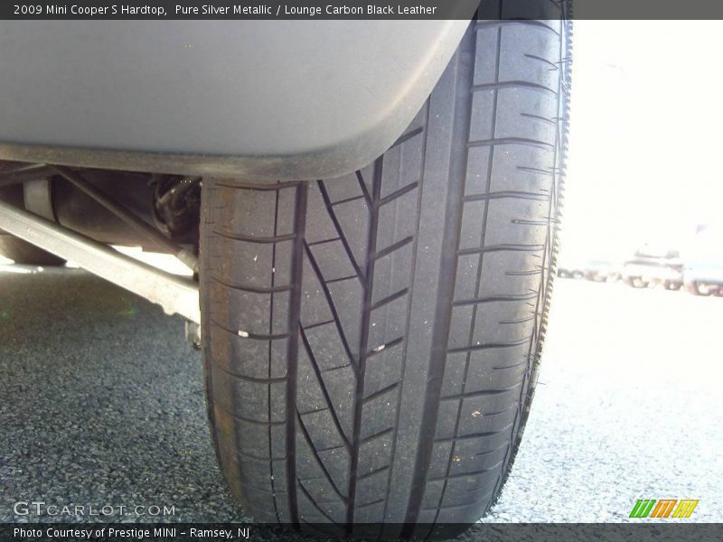 Pure Silver Metallic / Lounge Carbon Black Leather 2009 Mini Cooper S Hardtop
