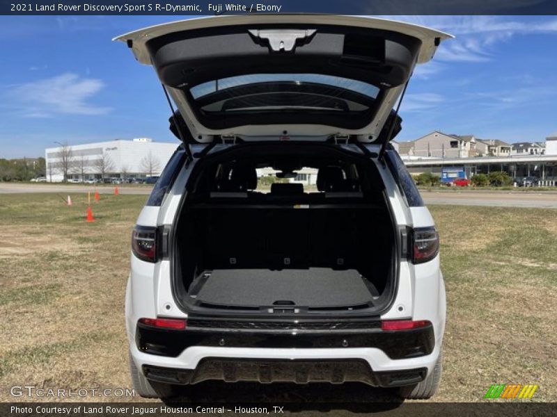 Fuji White / Ebony 2021 Land Rover Discovery Sport S R-Dynamic