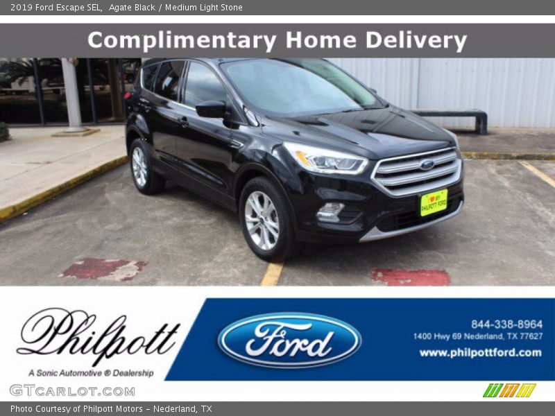 Agate Black / Medium Light Stone 2019 Ford Escape SEL