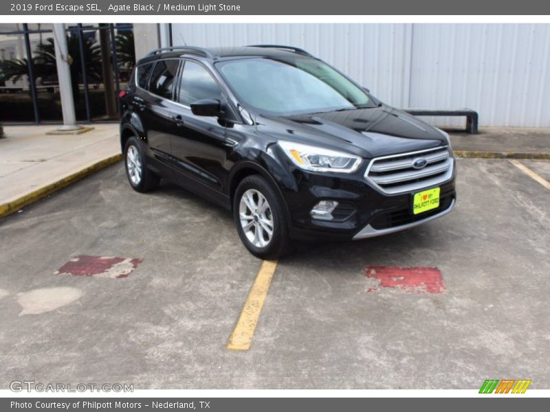 Agate Black / Medium Light Stone 2019 Ford Escape SEL