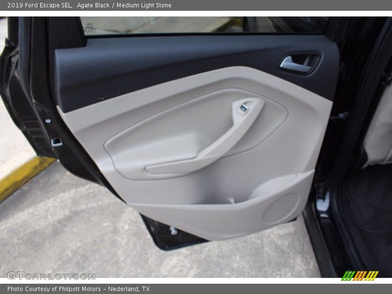 Agate Black / Medium Light Stone 2019 Ford Escape SEL