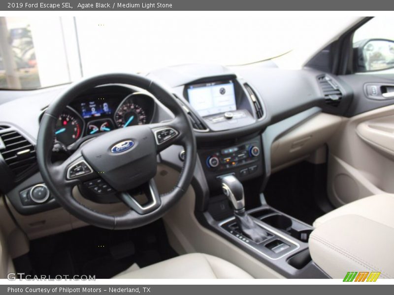 Agate Black / Medium Light Stone 2019 Ford Escape SEL