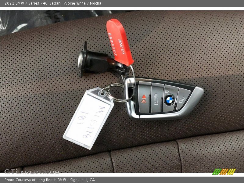 Keys of 2021 7 Series 740i Sedan