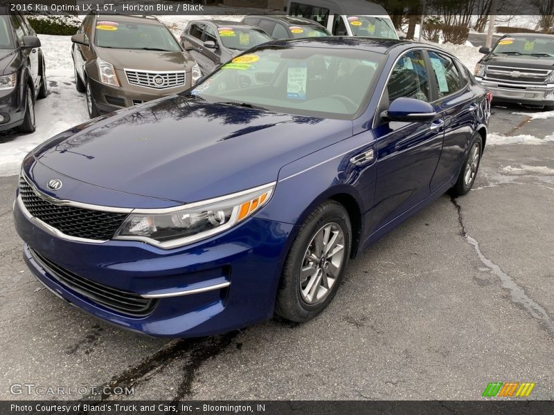 Front 3/4 View of 2016 Optima LX 1.6T