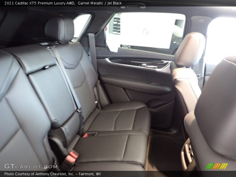 Garnet Metallic / Jet Black 2021 Cadillac XT5 Premium Luxury AWD